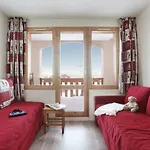 Odalys La Licorne Aparthotel